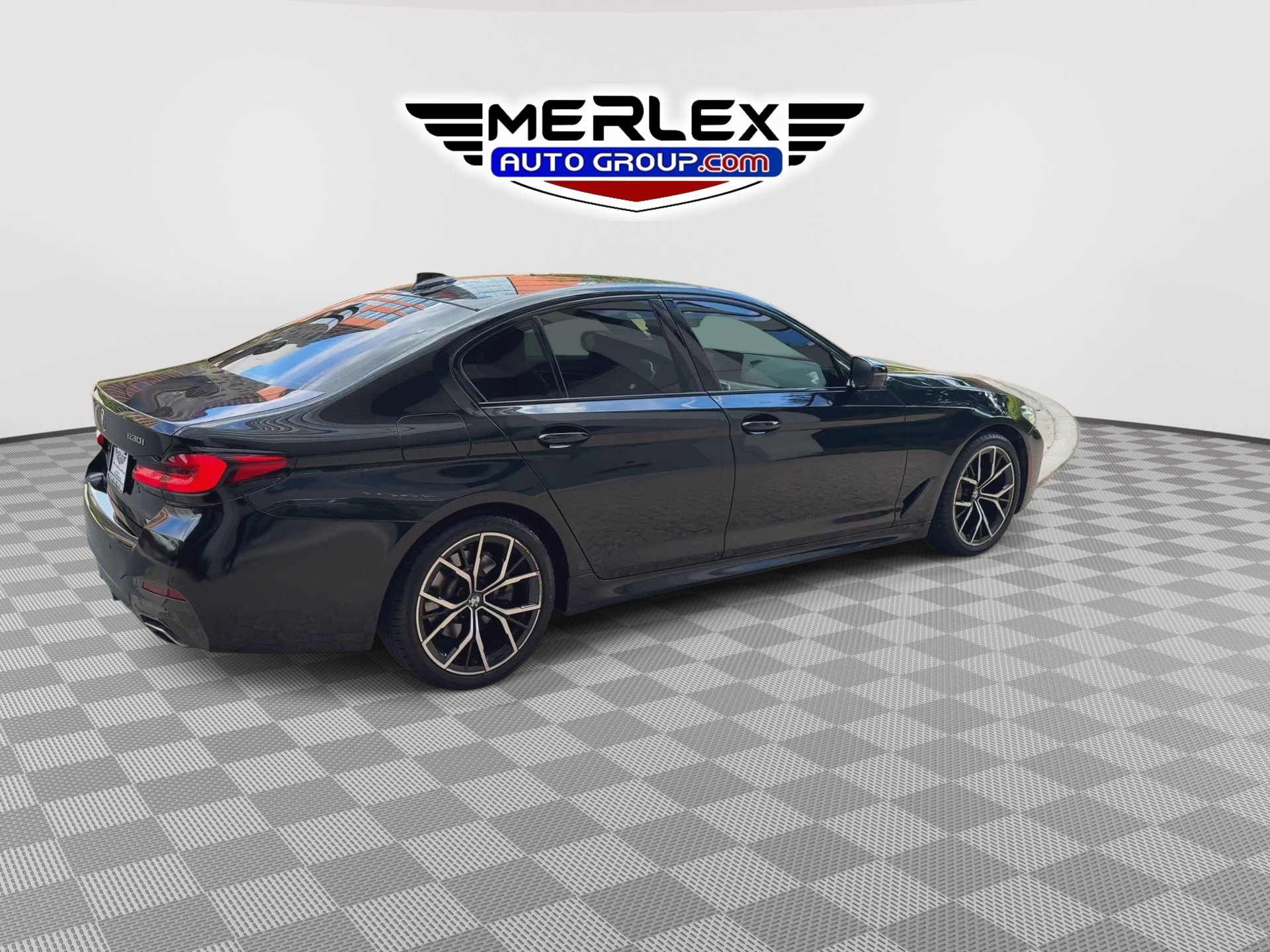 Used 2021 BMW 530i RWD image 8