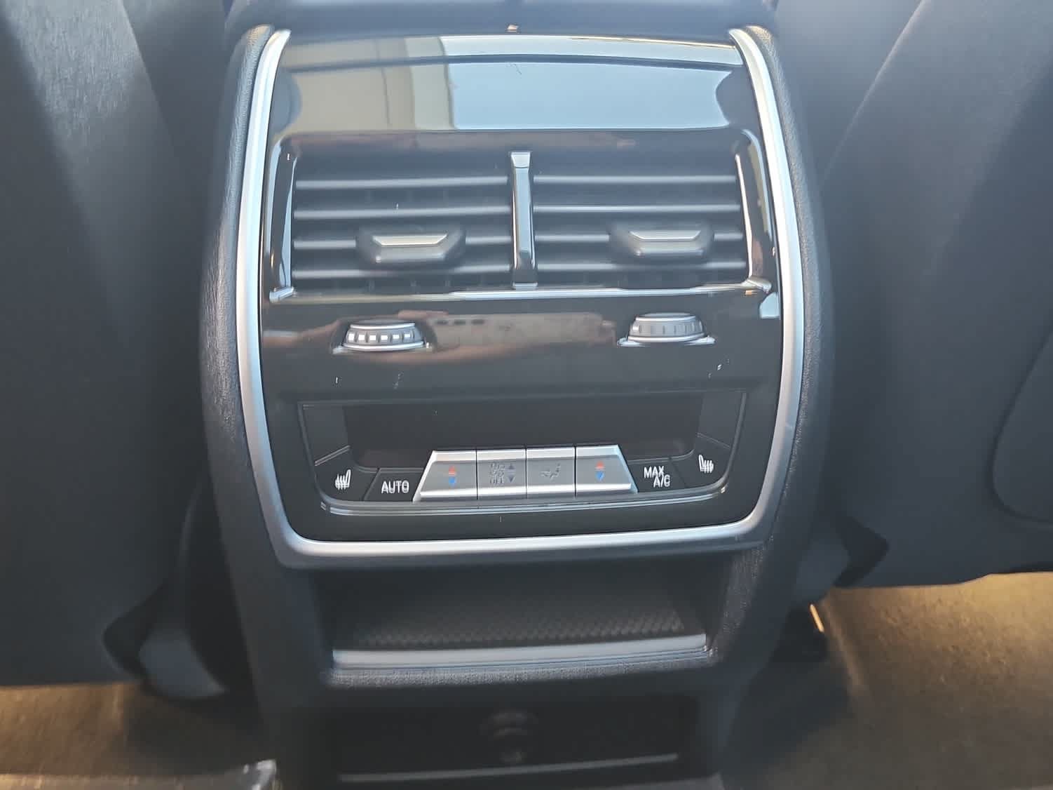 Used 2023 BMW X5 xDrive40i w/ Climate Comfort Package AWD/4WD image 28