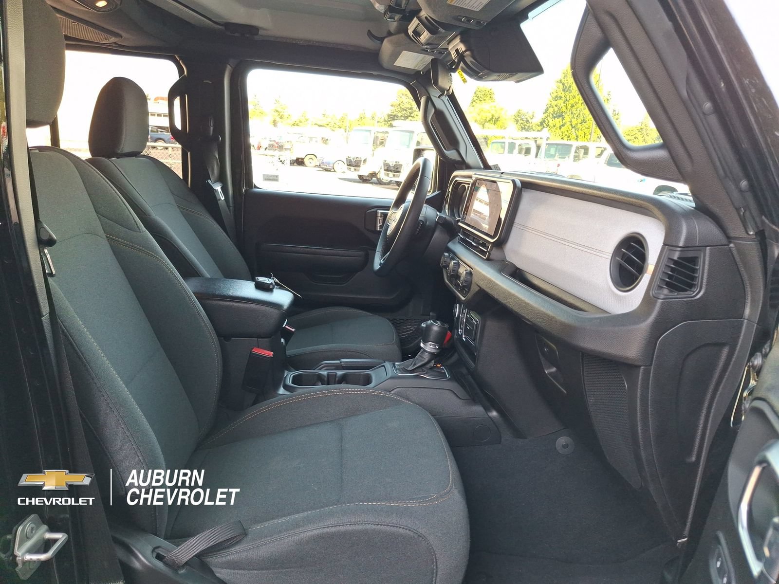 Used 2024 Jeep Wrangler Unlimited Sport AWD/4WD image 22