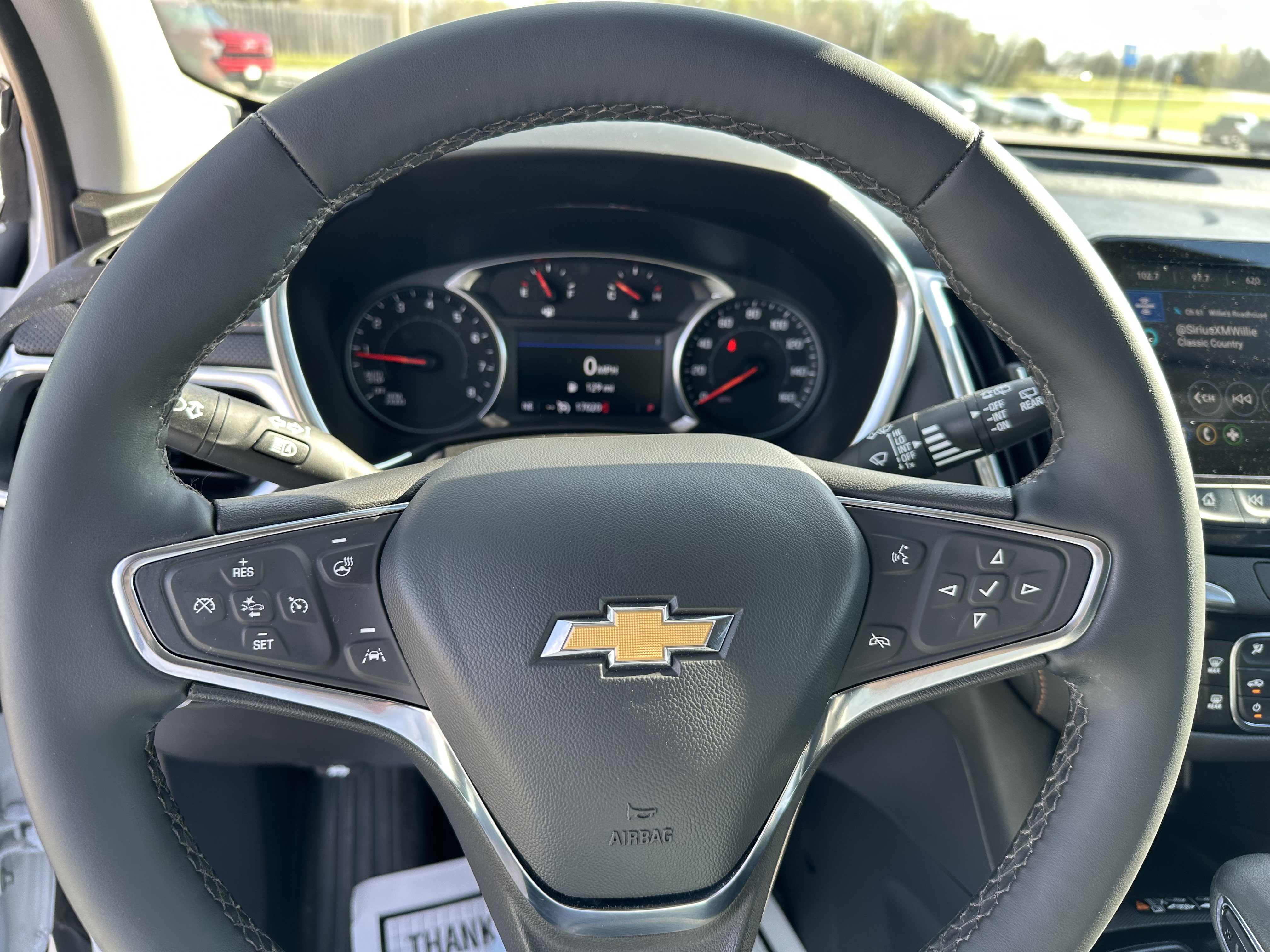 Used 2024 Chevrolet Equinox Premier AWD/4WD image 11