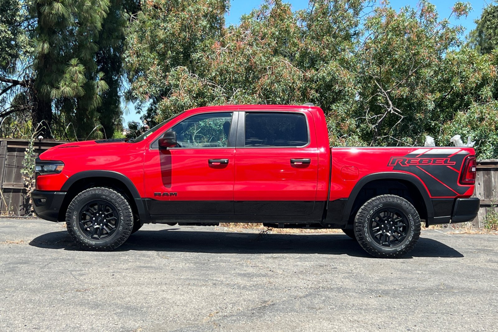 Used 2025 RAM 1500 Rebel w/ Rebel Level 1 Equipment Group AWD/4WD image 7