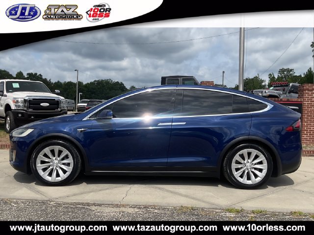 Used 2017 Tesla Model X 75D AWD/4WD image 4