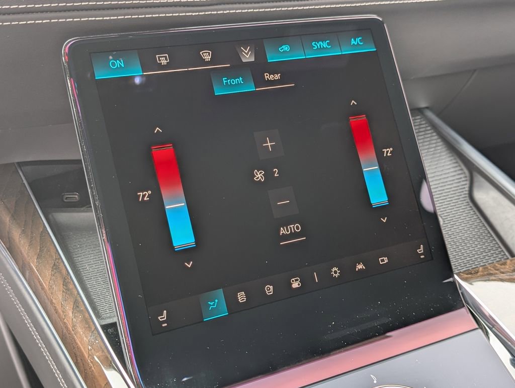 Used 2025 Cadillac Escalade Sport Platinum w/ LPO, Floor Liner Package image 28