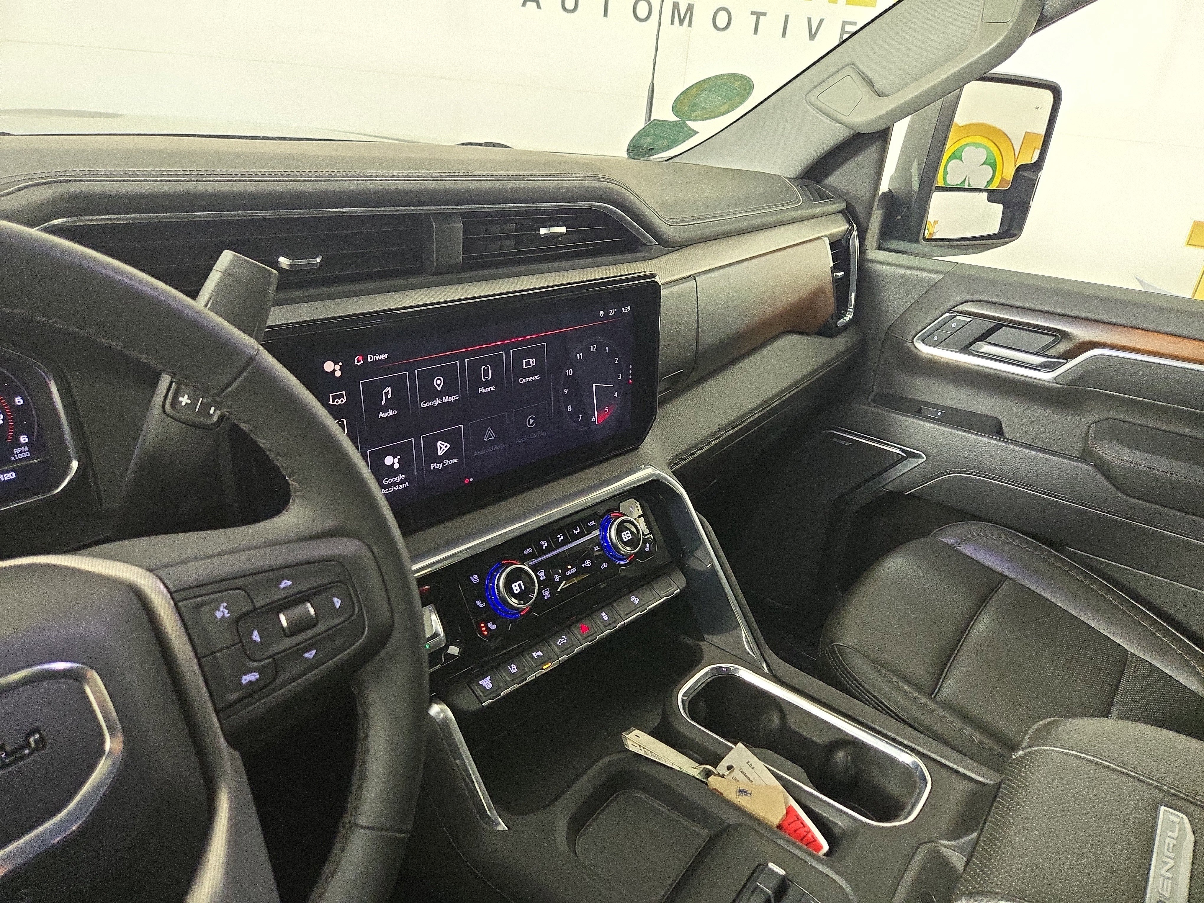 Certified 2025 GMC Sierra 3500 Denali w/ Denali Reserve Package image 25