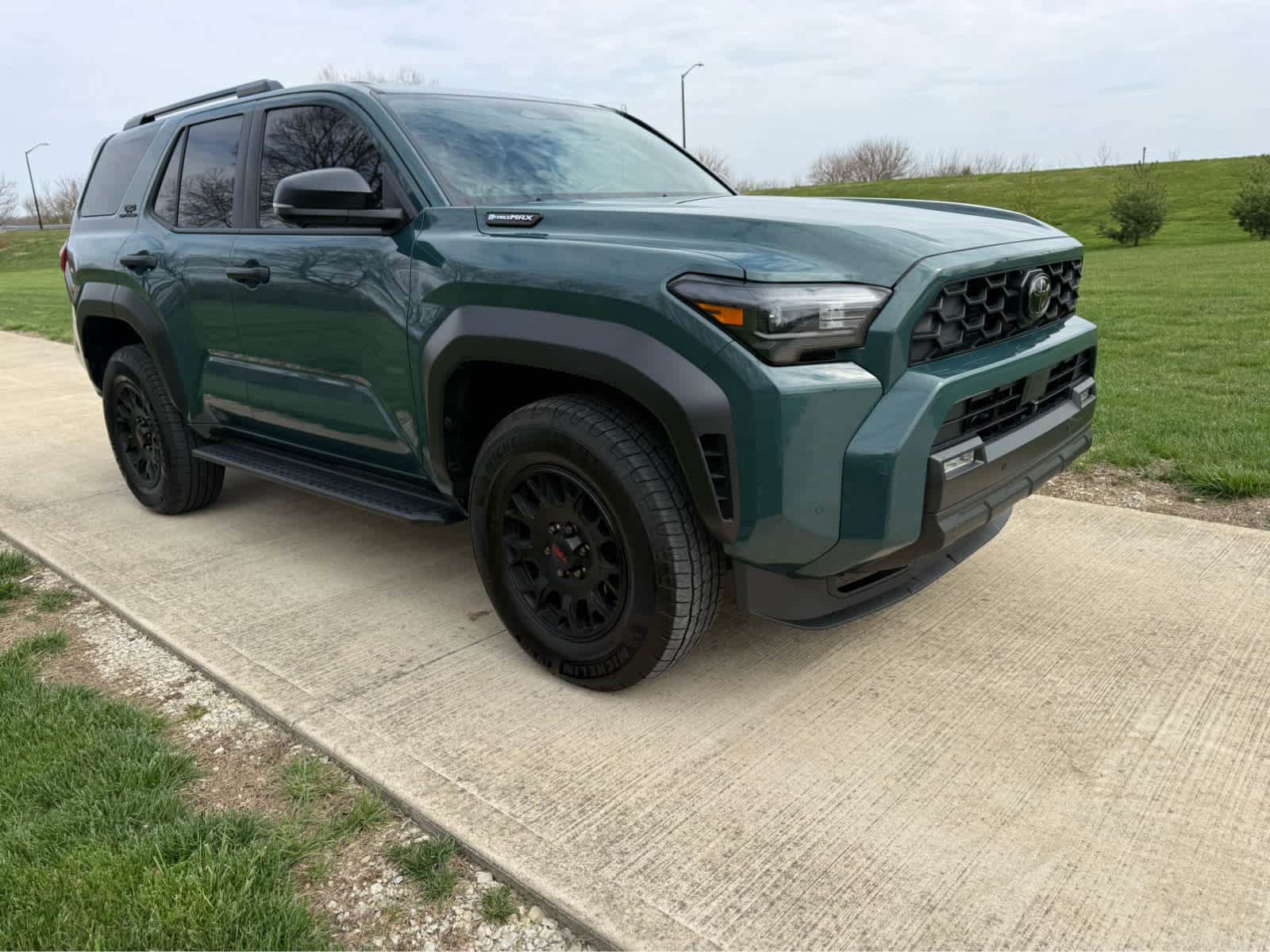 Used 2025 Toyota 4Runner TRD Off-Road Premium AWD/4WD image 7