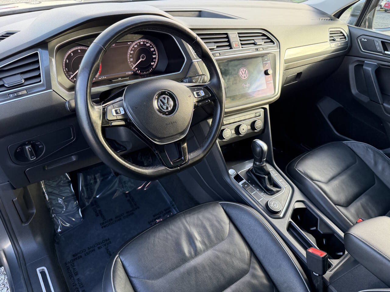 Used 2019 Volkswagen Tiguan SEL Premium w/ 3rd Row Seat Package image 23