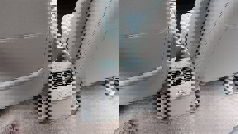 Used 2010 MAZDA MAZDA5 Grand Touring image 18