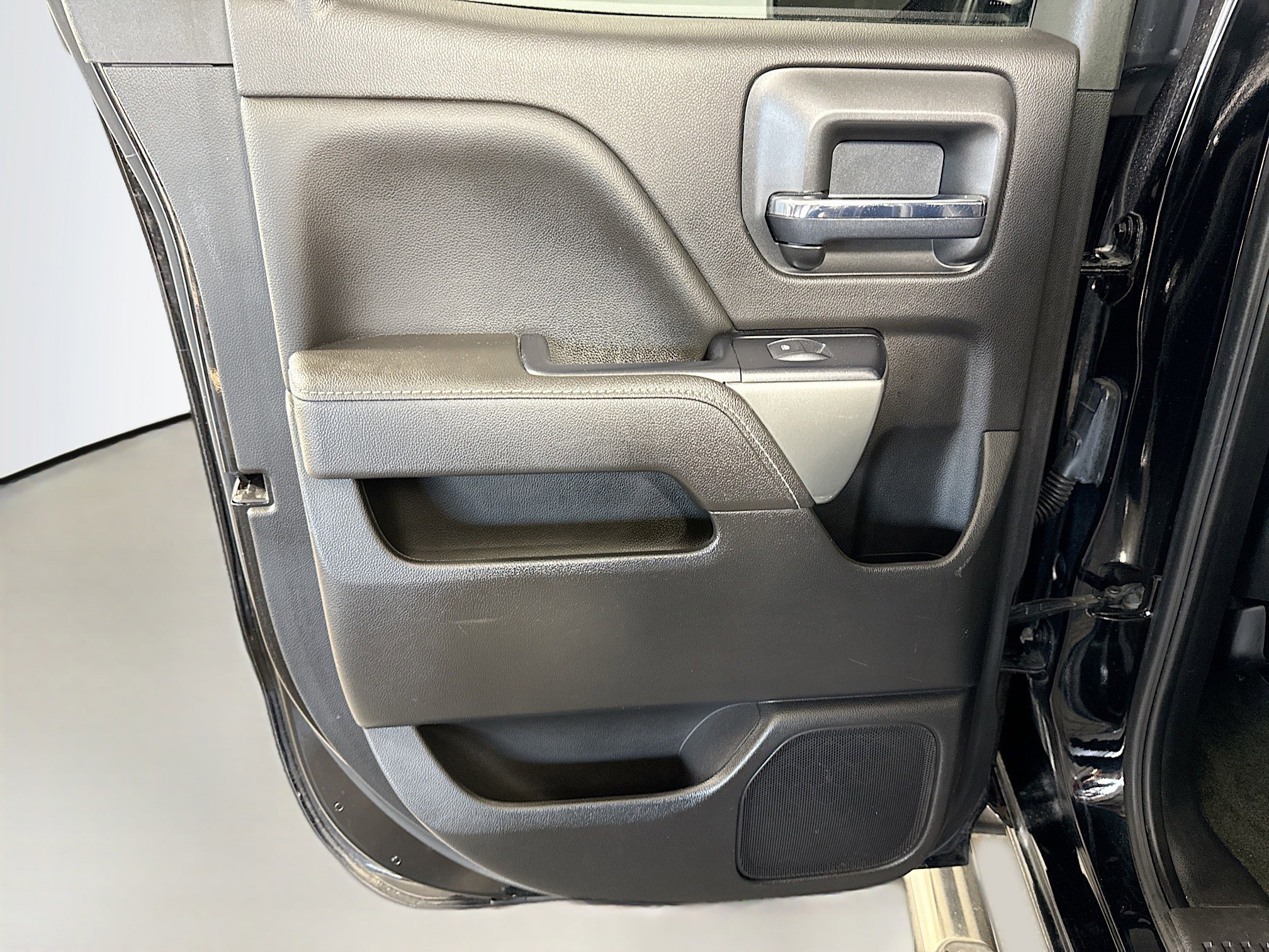 Used 2017 Chevrolet Silverado 1500 LT w/ All Star Edition image 24