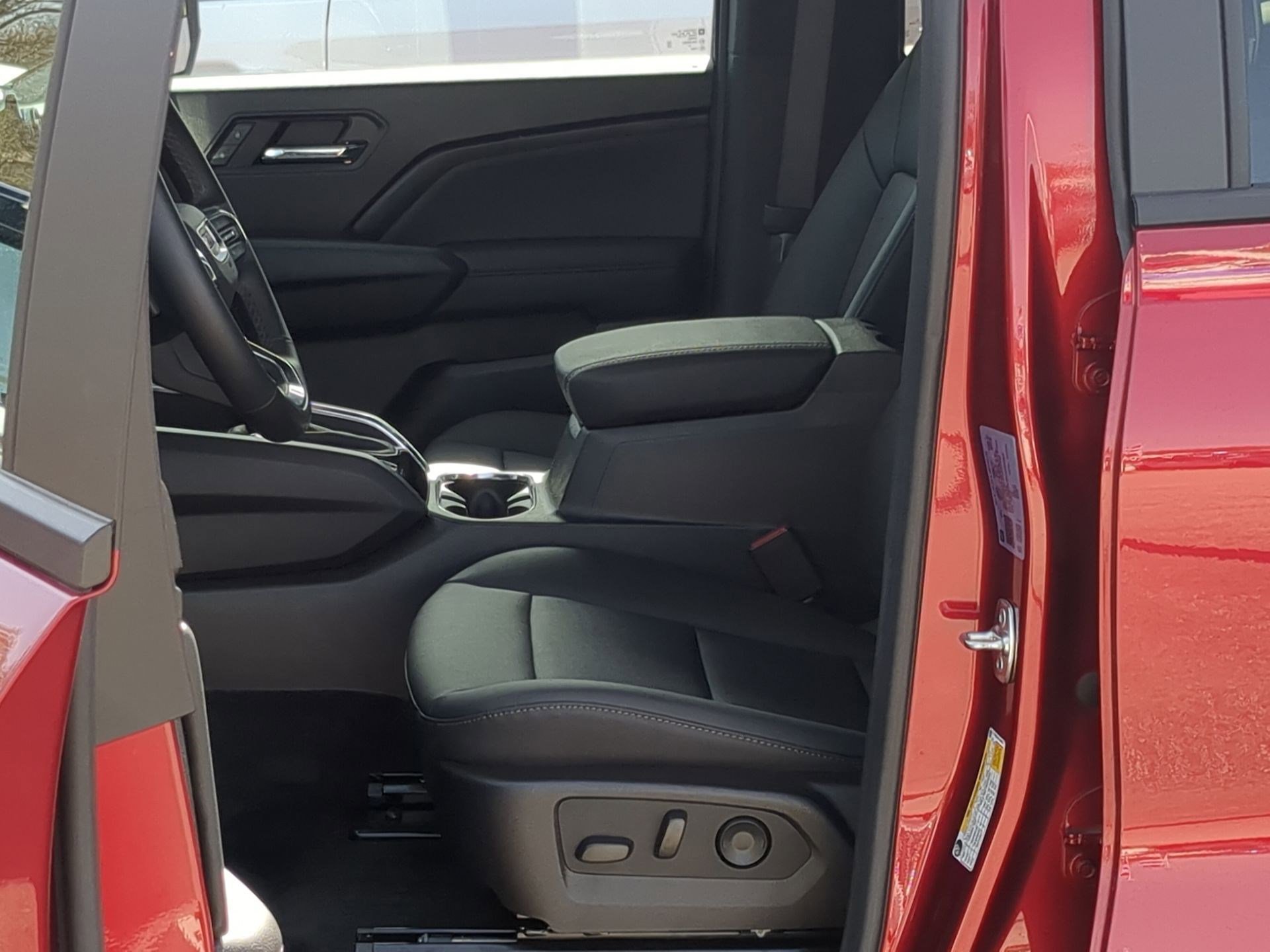 Used 2024 GMC Canyon Elevation w/ Elevation Premium Package image 12