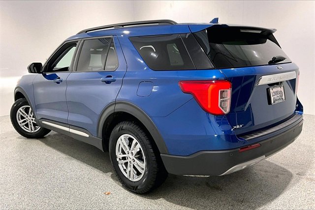 Used 2020 Ford Explorer XLT w/ Equipment Group 202A image 4