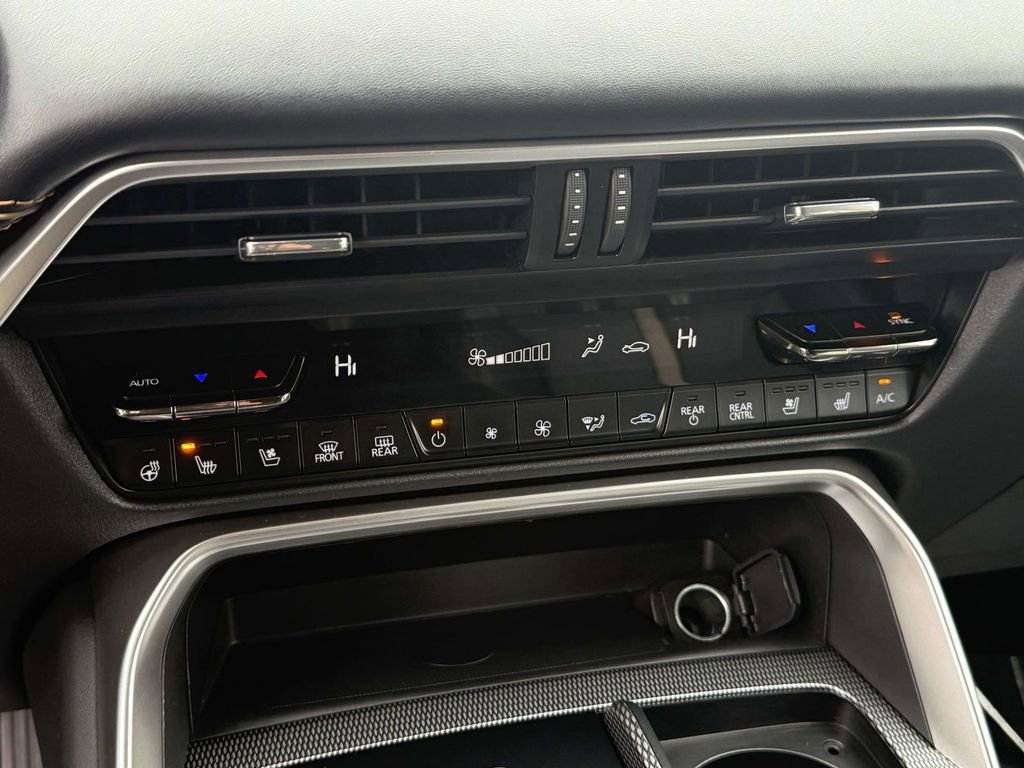 Used 2024 MAZDA CX-90 Plug-In Hybrid w/ Premium Plus image 18