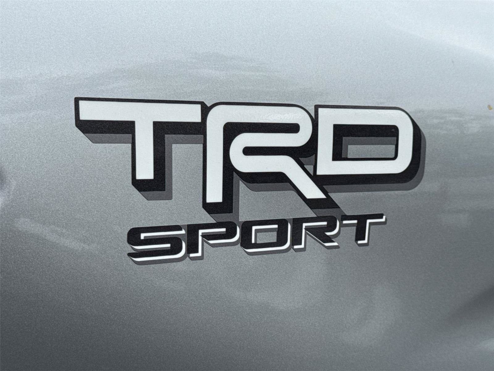Used 2024 Toyota Tacoma TRD Sport w/ TRD Sport Premium Package AWD/4WD image 8