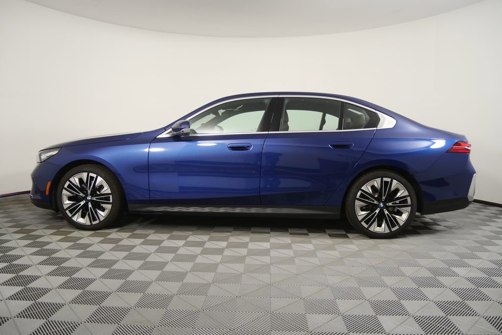 Certified 2026 BMW 530i image 6
