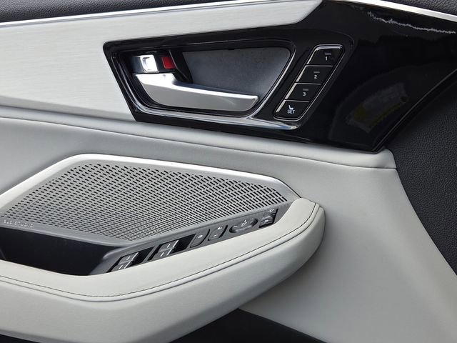 Certified 2023 Acura MDX FWD w/ Technology Package image 25