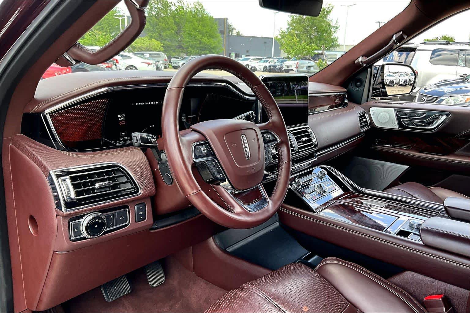 Used 2018 Lincoln Navigator Black Label w/ Cargo Package AWD/4WD image 15