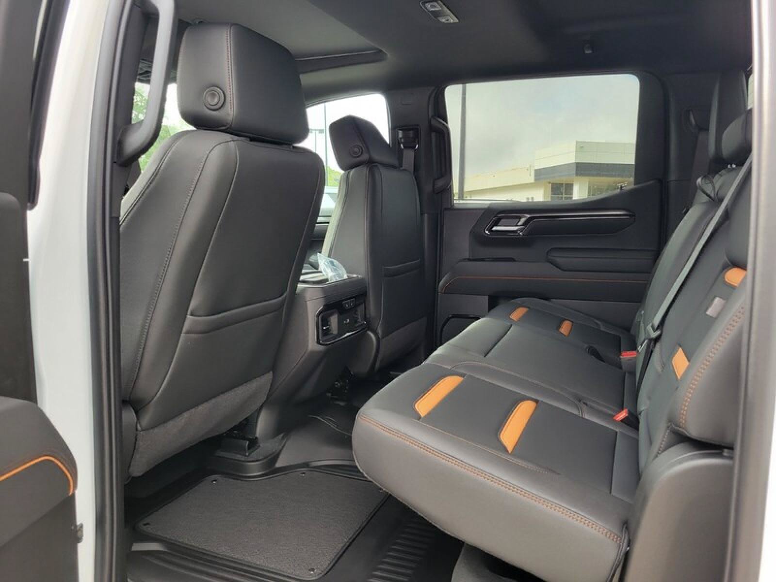 New 2026 GMC Sierra 1500 AT4 w/ AT4 Premium Package AWD/4WD image 28