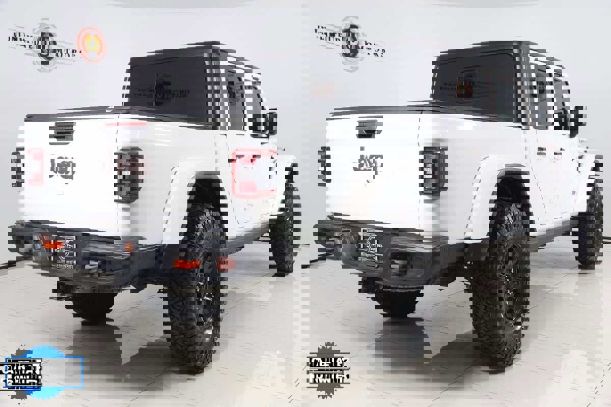 Used 2023 Jeep Gladiator Mojave w/ Cold Weather Group image 3