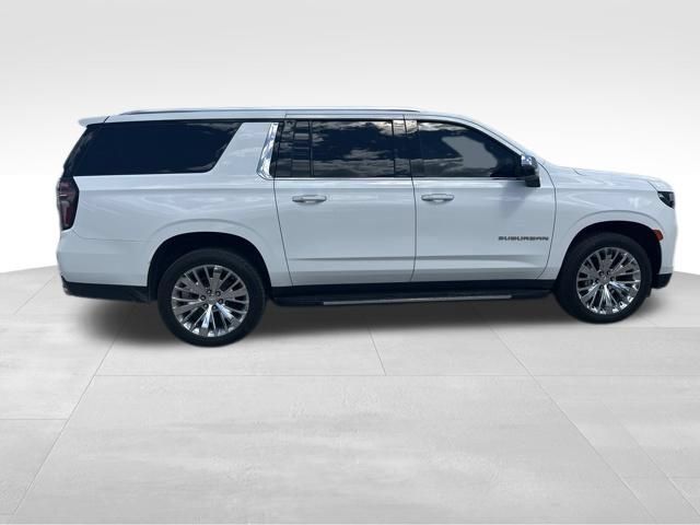 Used 2021 Chevrolet Suburban Premier w/ Premium Package AWD/4WD image 7