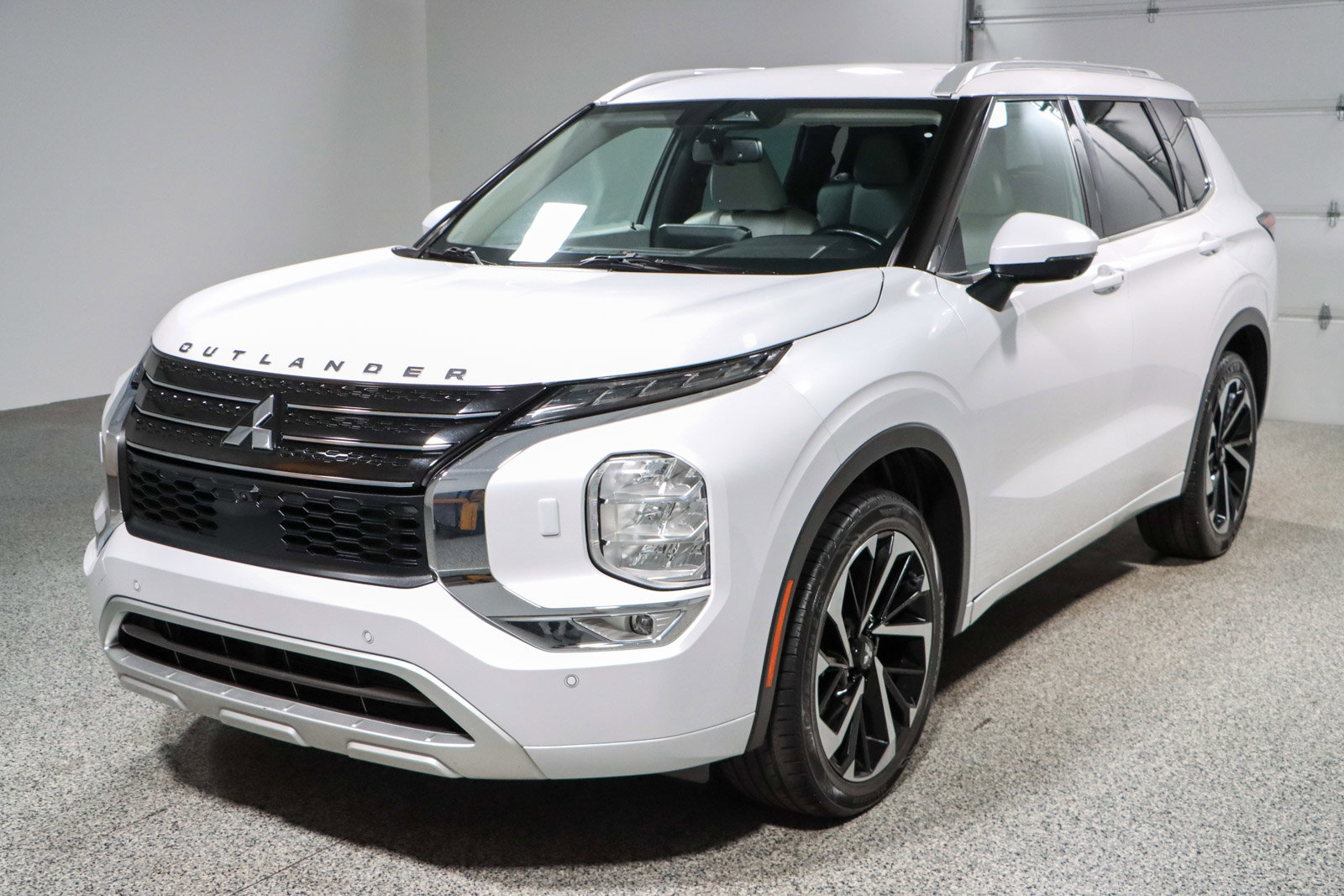 Used 2022 Mitsubishi Outlander SEL image 33