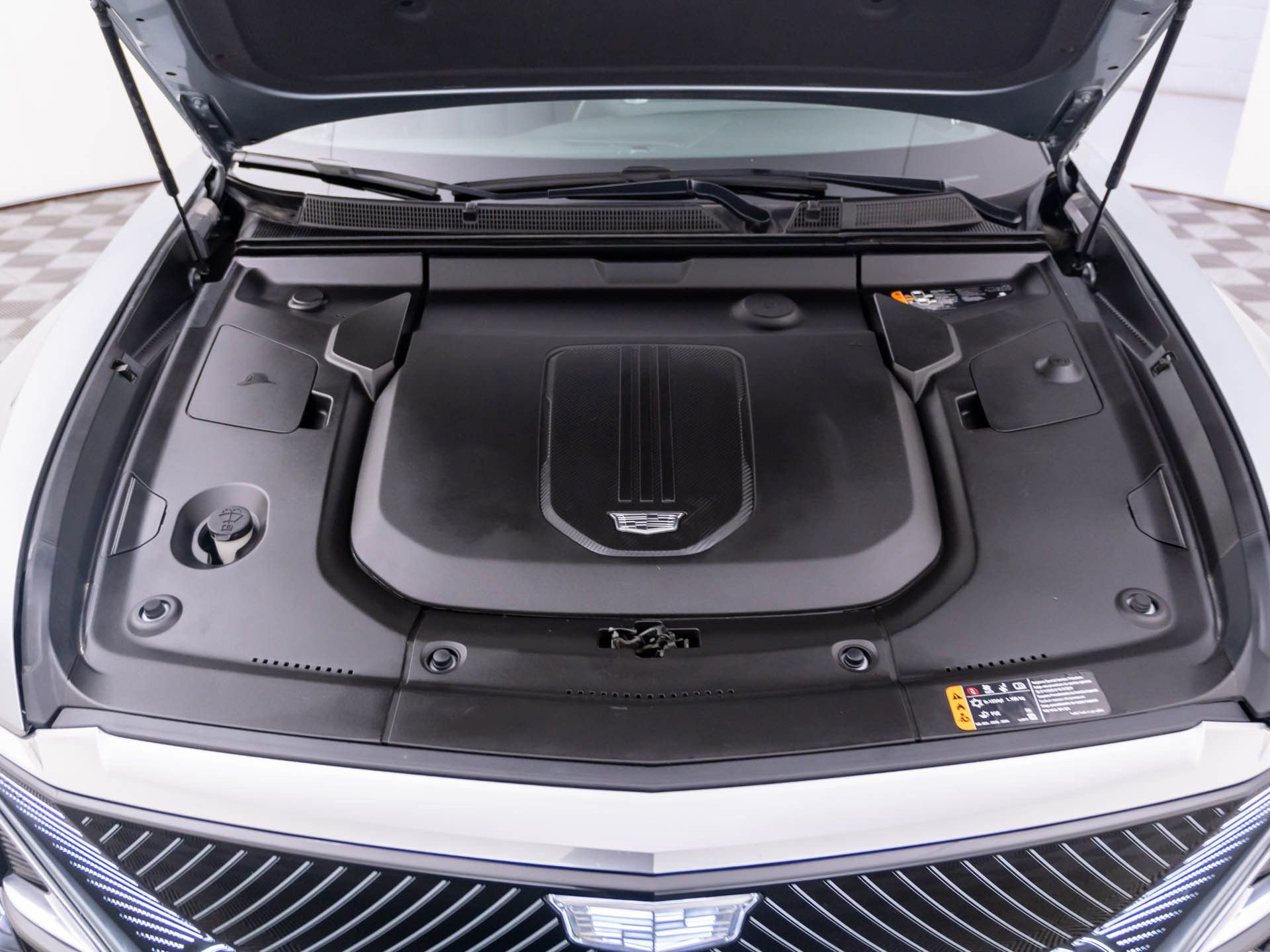 Certified 2024 Cadillac Lyriq Luxury w/ LPO, Floor Liner Package image 34