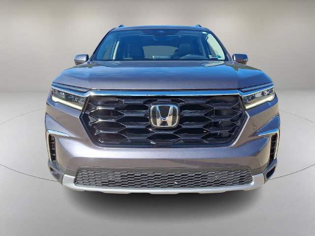 Used 2024 Honda Pilot Touring image 2