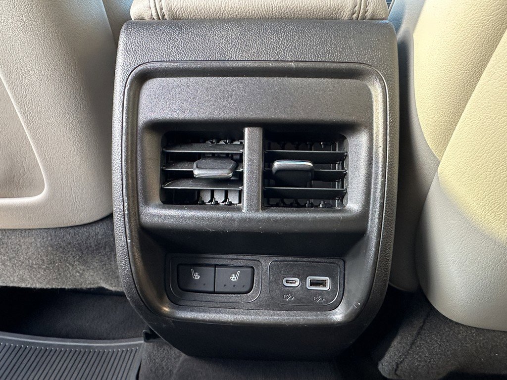 Used 2019 Cadillac XT4 Premium Luxury w/ Enhanced Visibility Package image 11