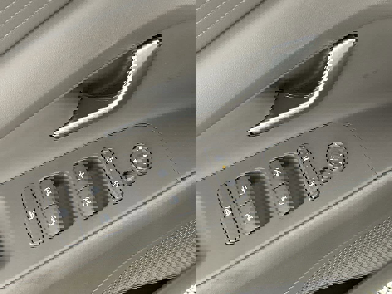 Used 2024 Hyundai Elantra SEL image 18