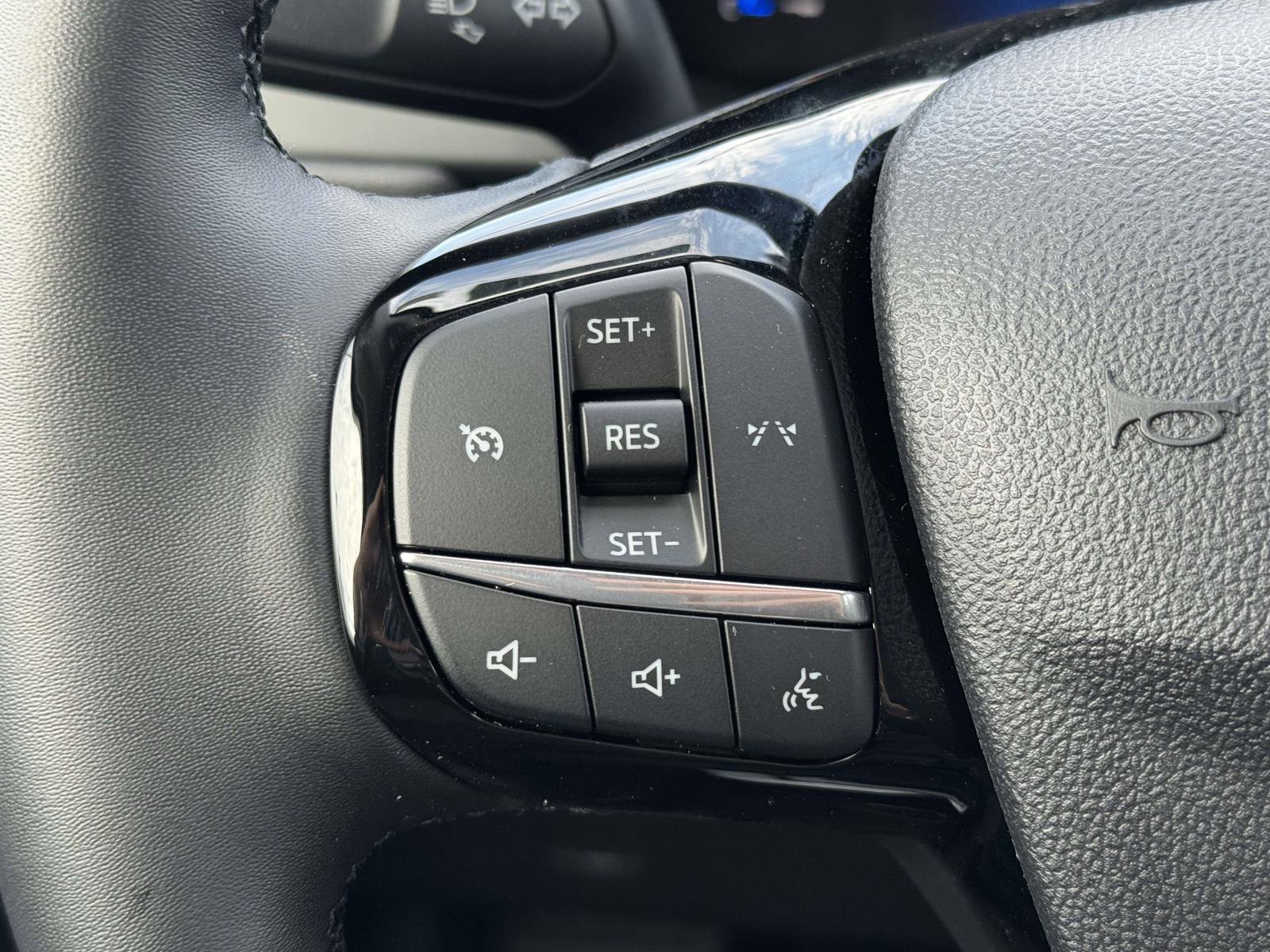 Used 2025 Ford Escape Active w/ Cold Weather Package image 19