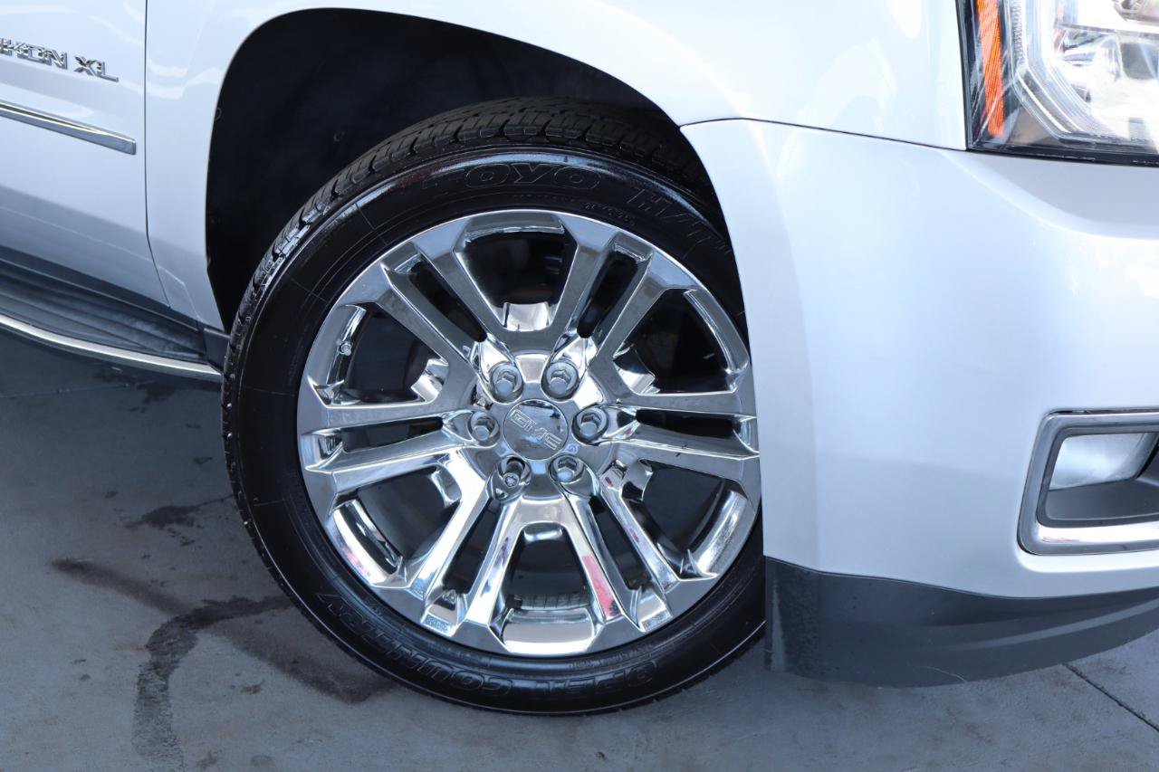 Used 2020 GMC Yukon XL SLT w/ Premium Edition RWD image 3