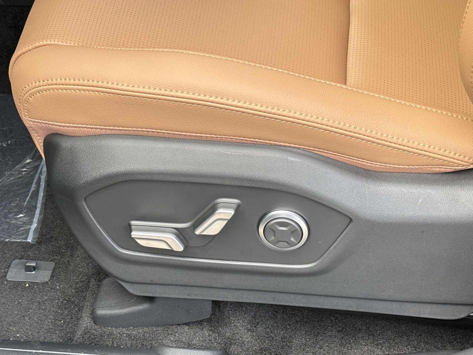 New 2027 Hyundai Santa Fe Limited AWD/4WD image 14