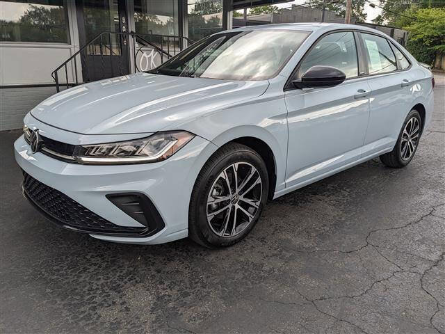 Used 2025 Volkswagen Jetta Sport image 1