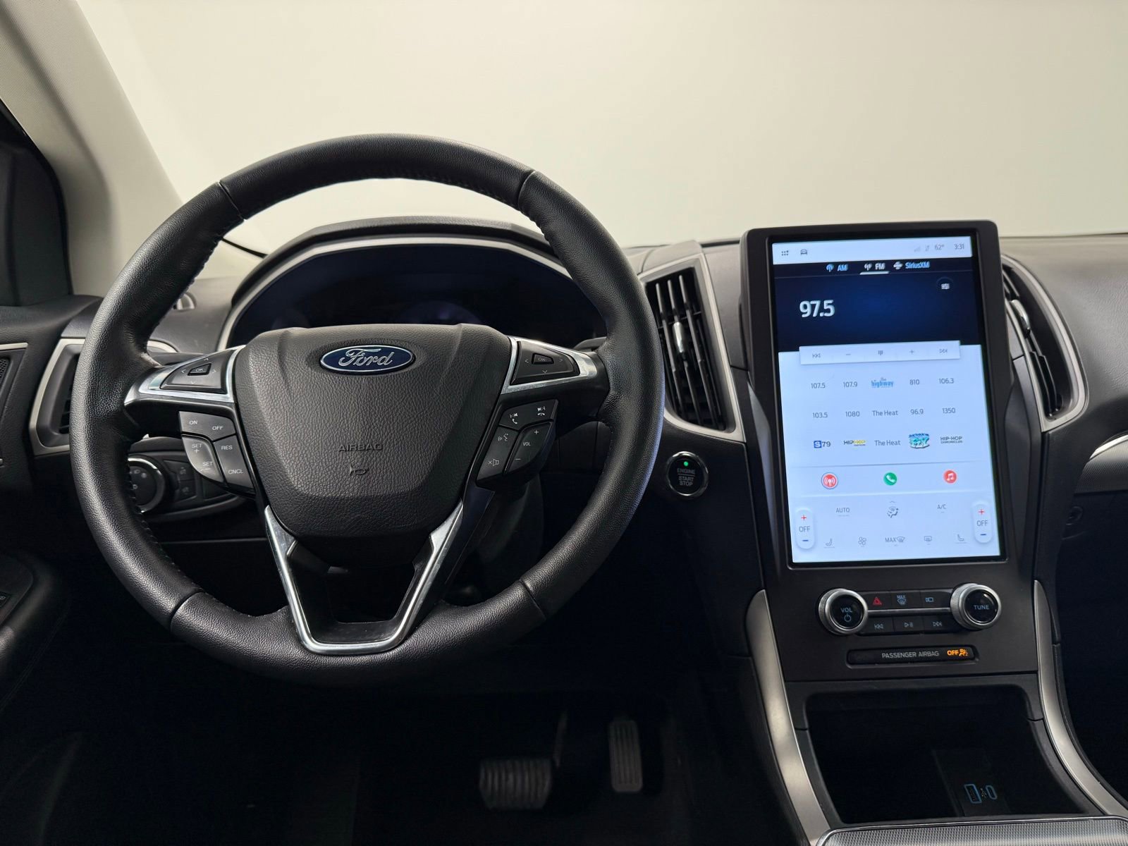 Used 2021 Ford Edge SEL image 21