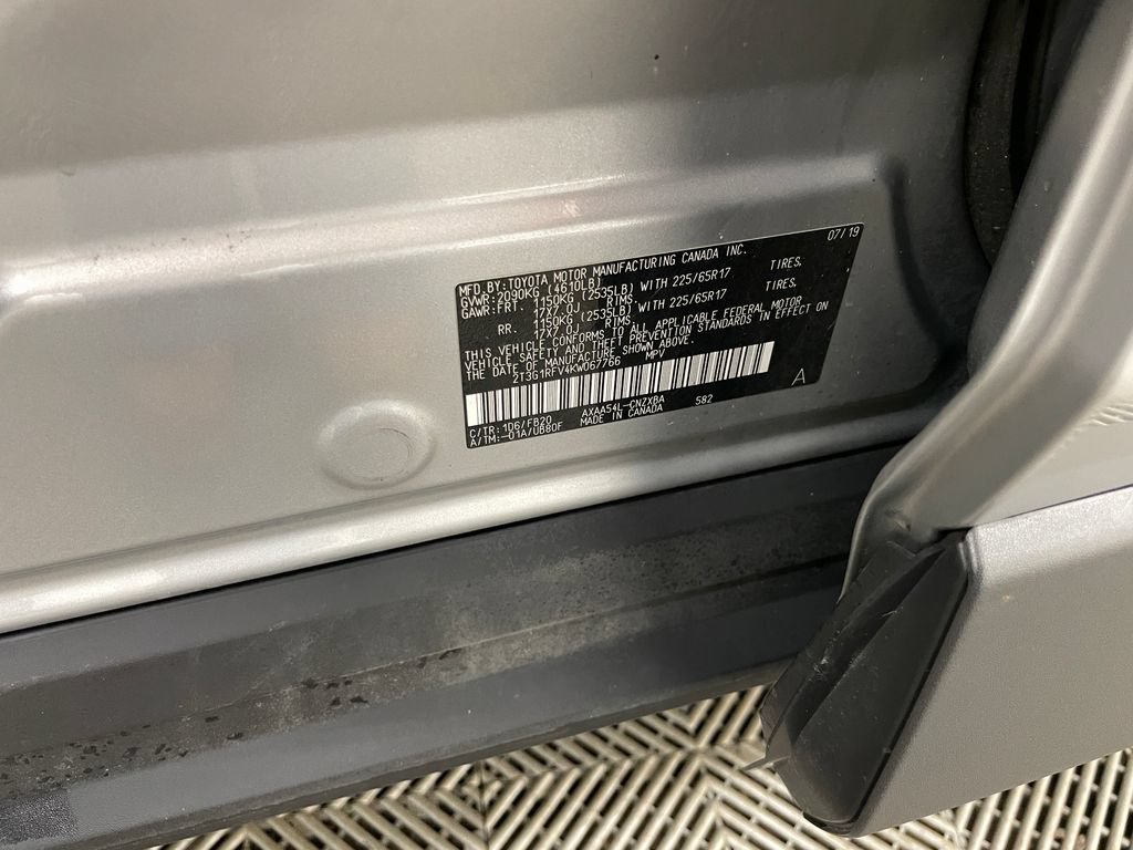 Used 2019 Toyota RAV4 LE w/ All Weather Liner Package AWD/4WD image 32