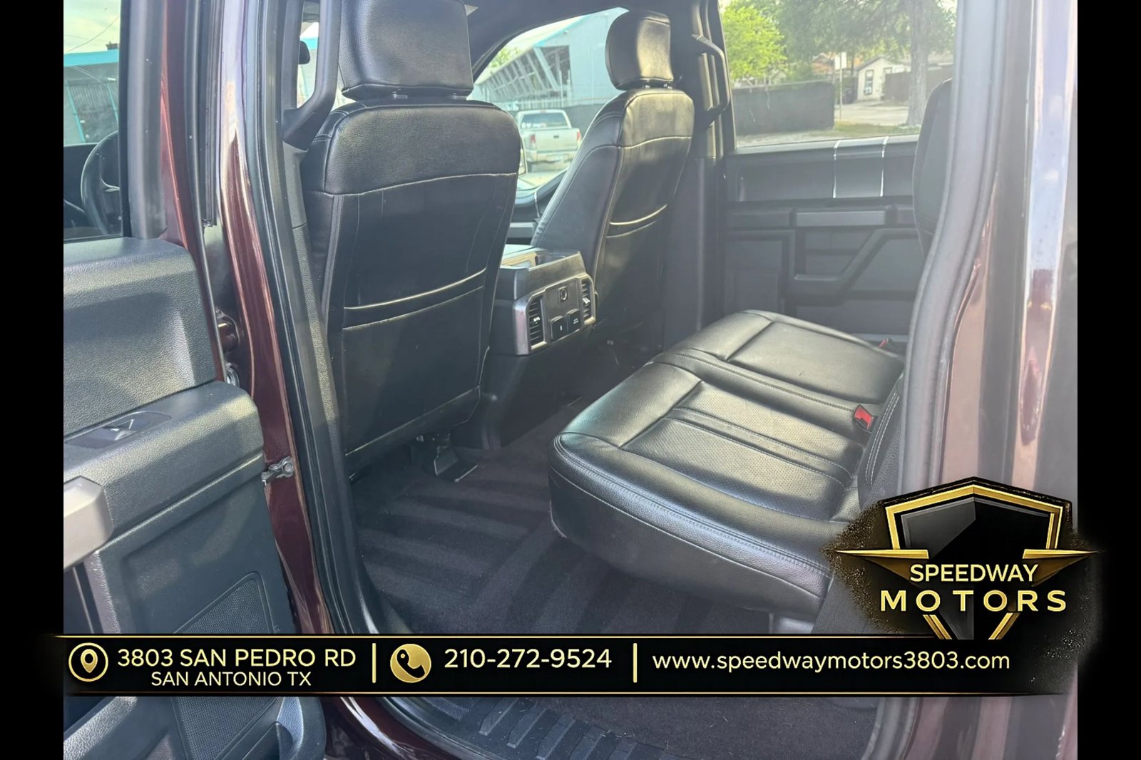 Used 2018 Ford F150 XLT w/ Equipment Group 302A Luxury RWD image 7