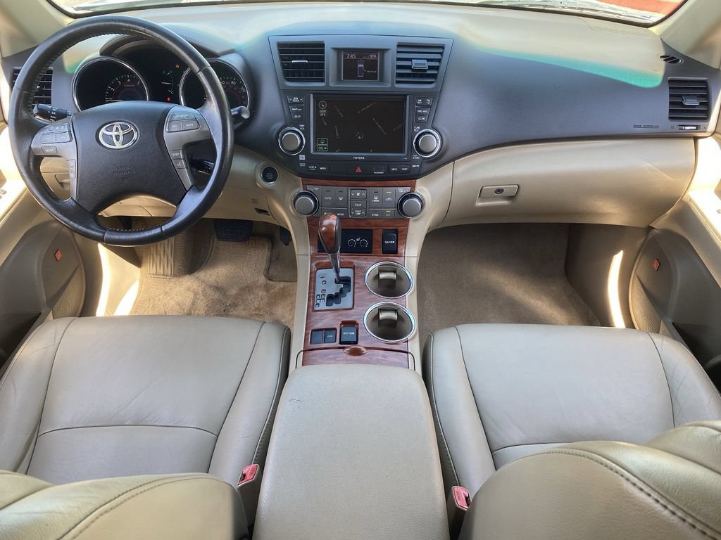 Used 2010 Toyota Highlander Limited FWD image 15