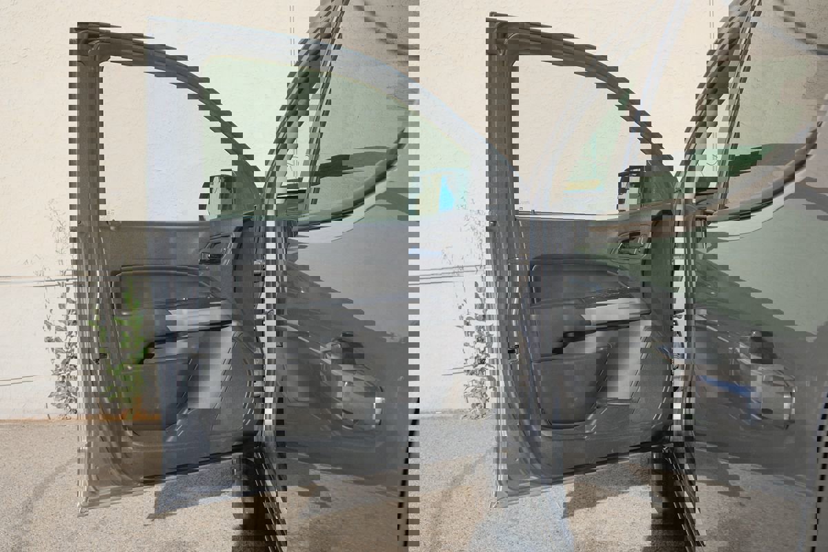 Used 2022 Chevrolet Colorado LT w/ Safety Package image 10