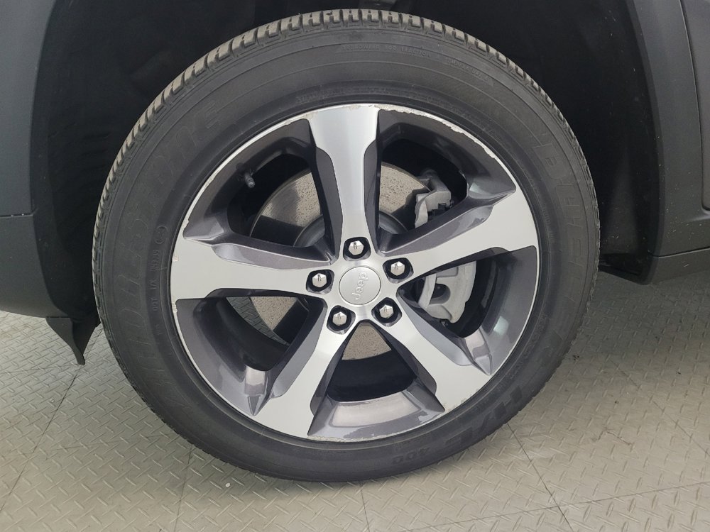 Used 2023 Jeep Grand Cherokee 4WD 4xe image 31