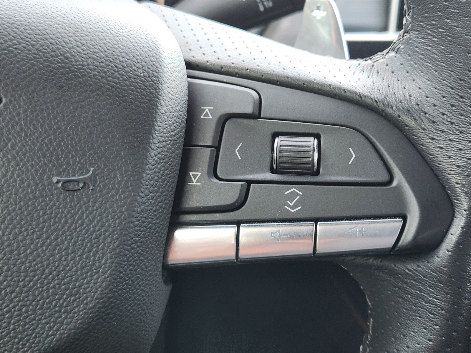 Used 2023 Cadillac CT4 Sport w/ Climate Package RWD image 23