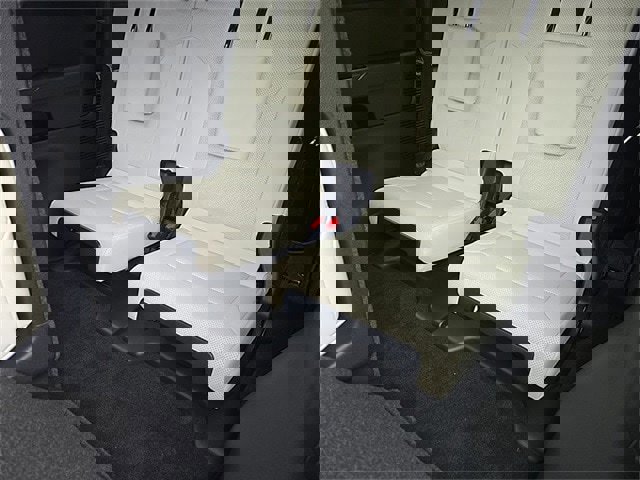 New 2025 Lexus LX 600 4WD w/ Luxury Package image 16