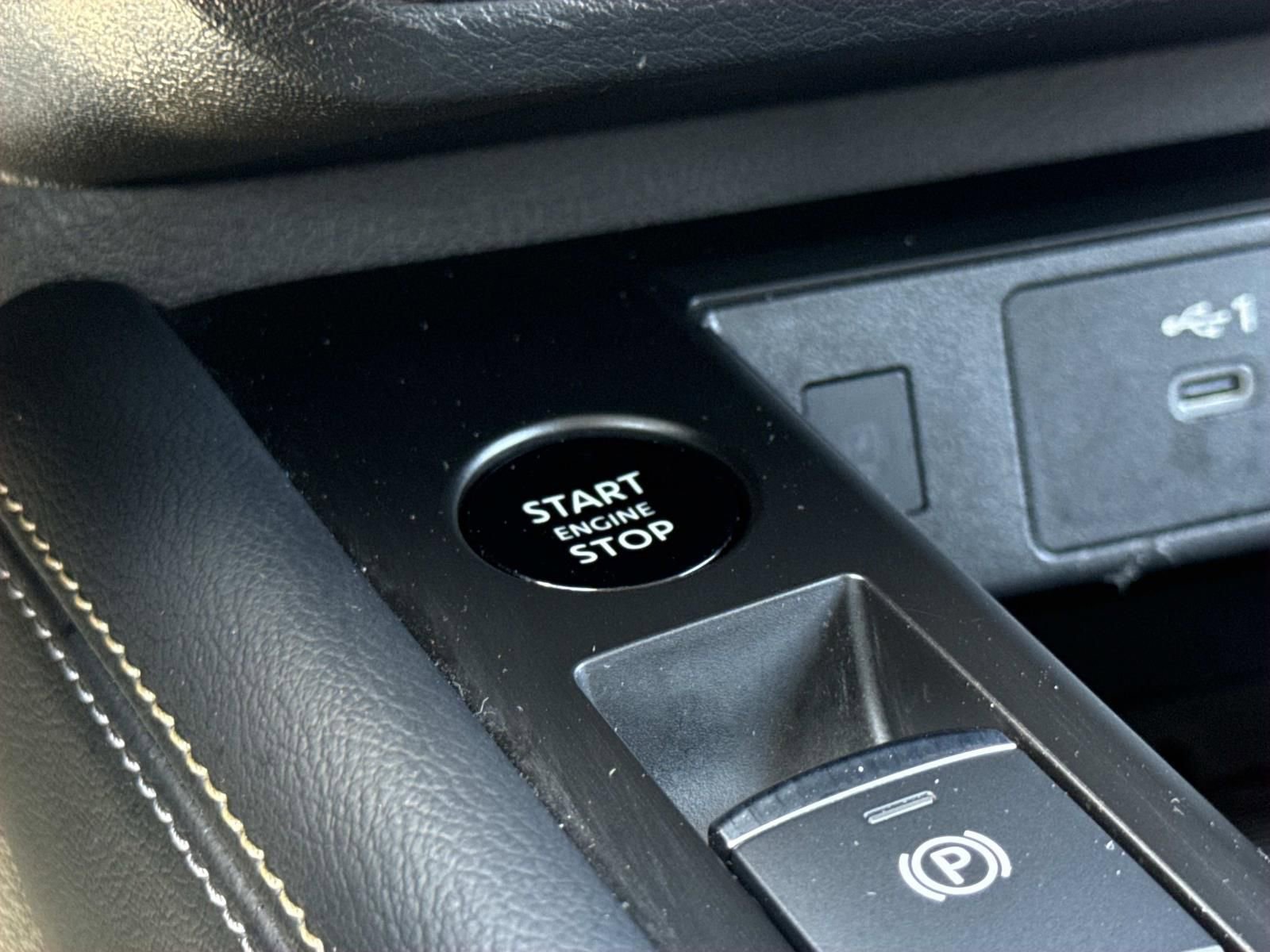 Certified 2025 Nissan Kicks SV AWD/4WD image 20