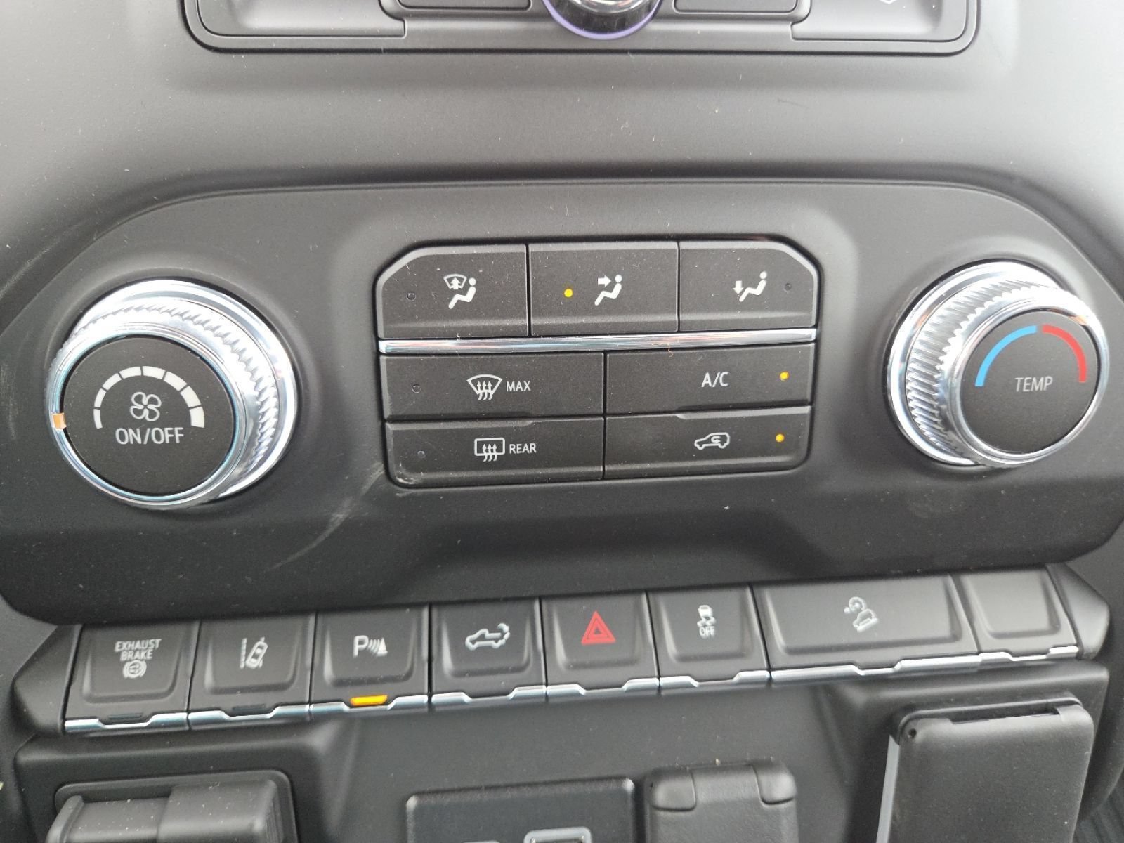 New 2026 GMC Sierra 2500 Pro w/ 1SA Pro Safety Plus Package AWD/4WD image 34
