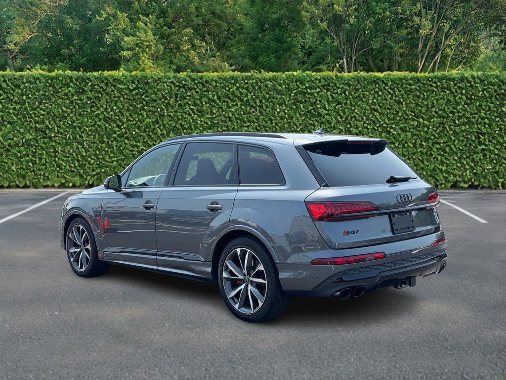 Used 2023 Audi SQ7 Prestige AWD/4WD image 6