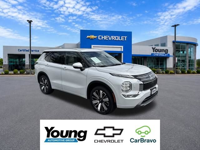 Used 2025 Mitsubishi Outlander SEL