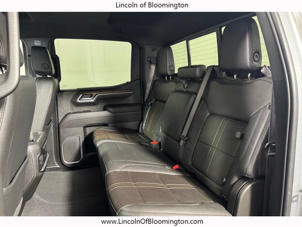 Used 2025 Chevrolet Silverado 1500 High Country w/ LPO, Dark Essentials Package AWD/4WD image 11