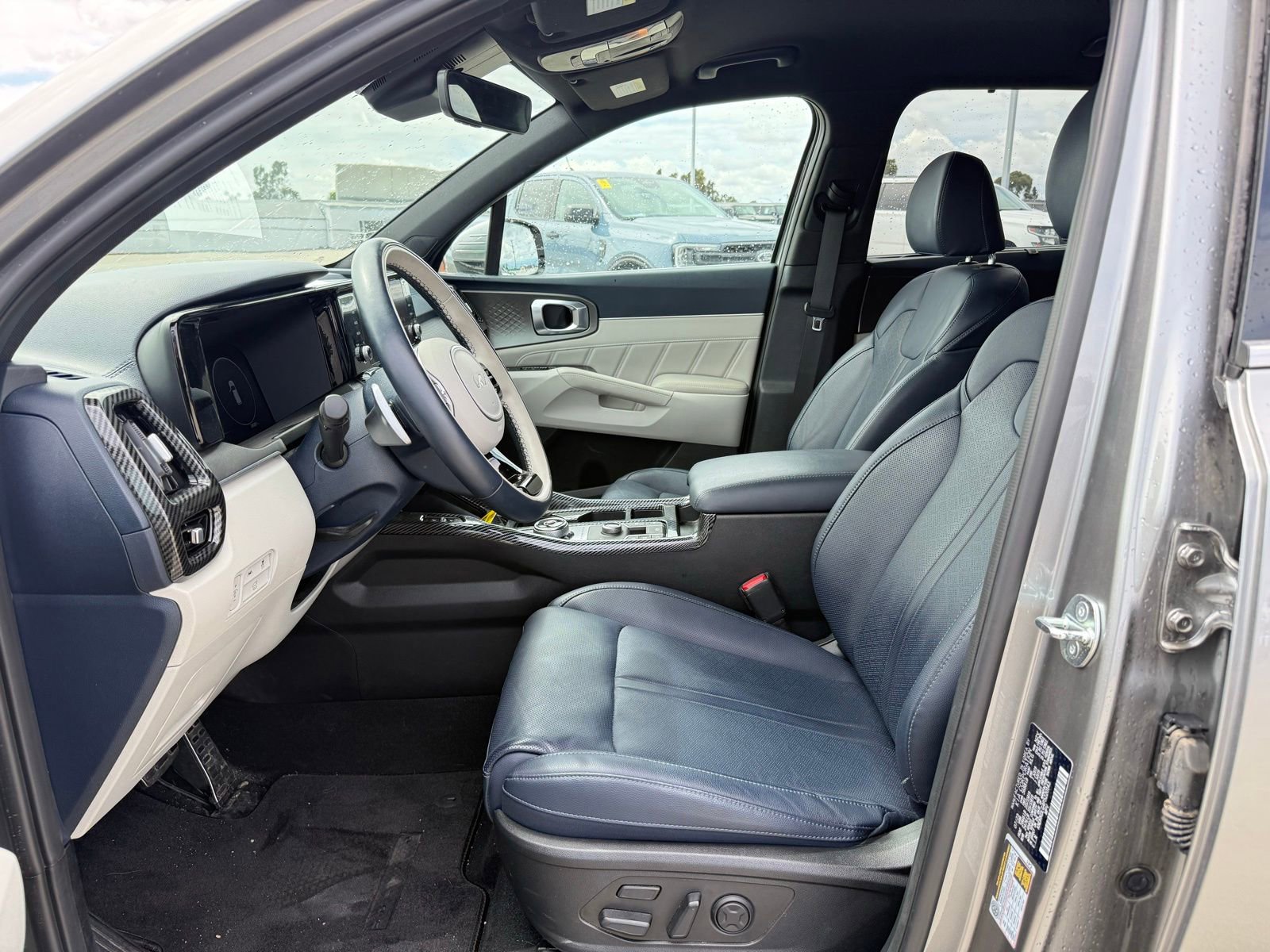 Used 2023 Kia Sorento SX Prestige AWD/4WD image 5