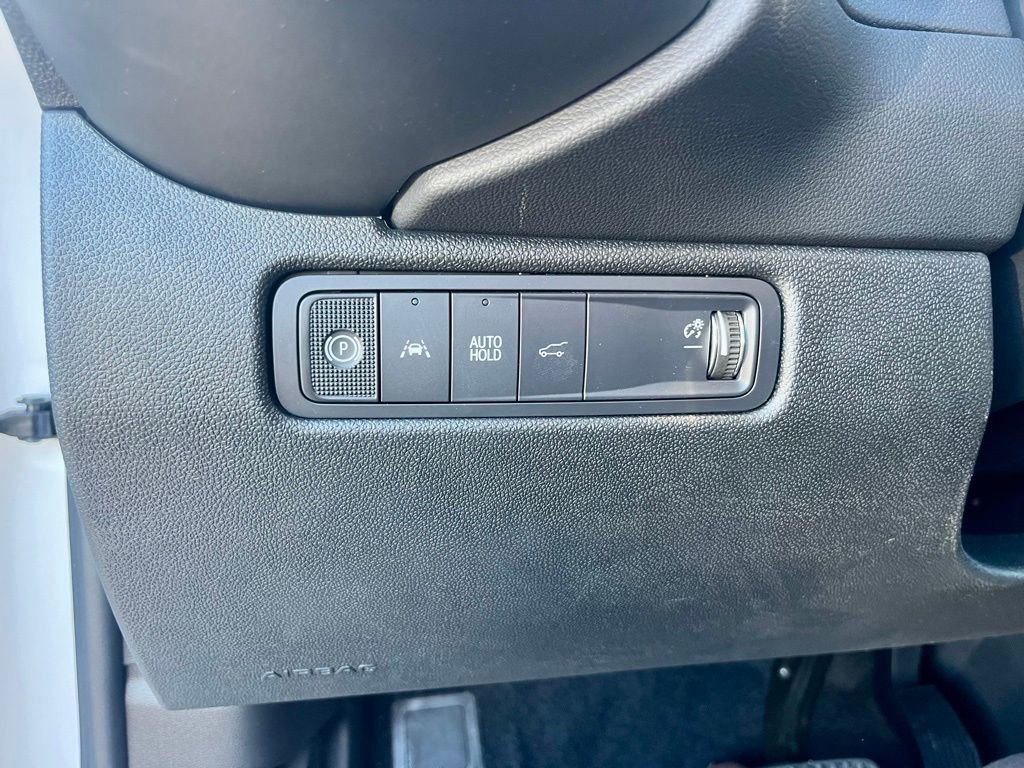 New 2025 Chevrolet Equinox EV RS w/ Active Safety Package 3 AWD/4WD image 18