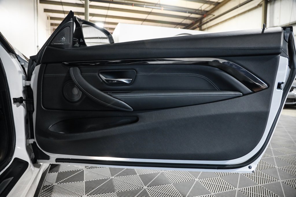 Used 2019 BMW M4 Coupe w/ Competition Package image 26