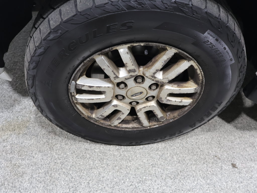 Used 2013 Ford Expedition EL XLT w/ HD Trailer Tow Pkg AWD/4WD image 8