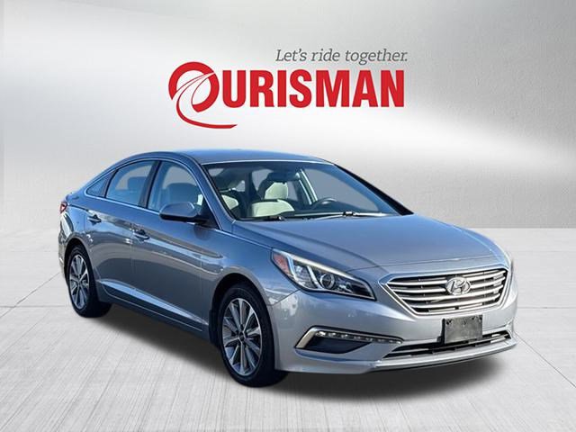 Used 2015 Hyundai Sonata SE w/ Option Group 09