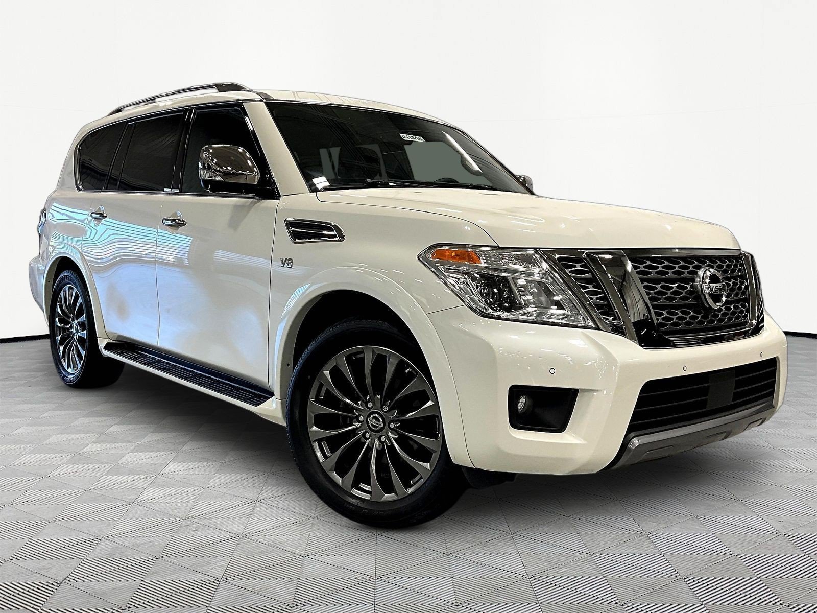Used 2020 Nissan Armada Platinum w/ Platinum Reserve Package AWD/4WD image 3